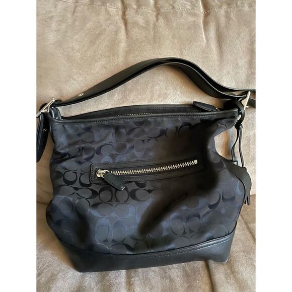 COACH Legacy Duffle in  Small Signature Canvas Black Sholder Bag #25380Excellent - Picture 5 of 13